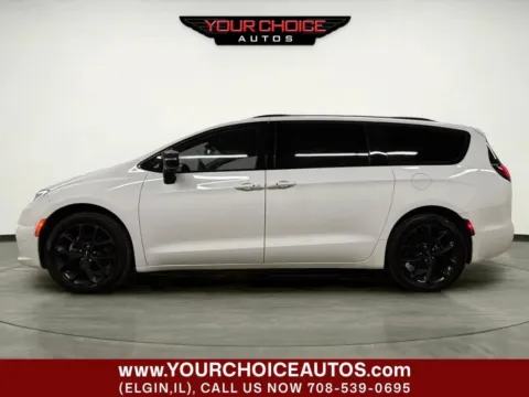 Photos of 2024 Chrysler Pacifica Touring L for sale in Elgin, IL at Your Choice Autos - Elgin
