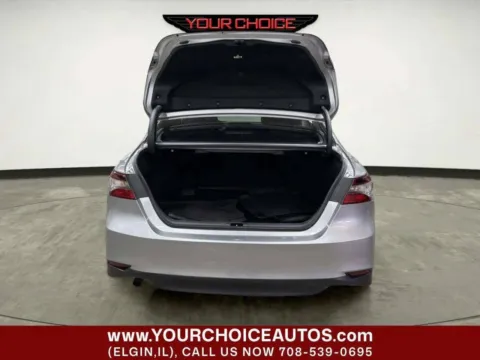 More photos of 2022 Toyota Camry Hybrid LE at Your Choice Autos - Elgin, IL