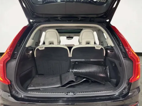 More photos of 2018 Volvo XC90 Momentum at Your Choice Autos - Elgin, IL