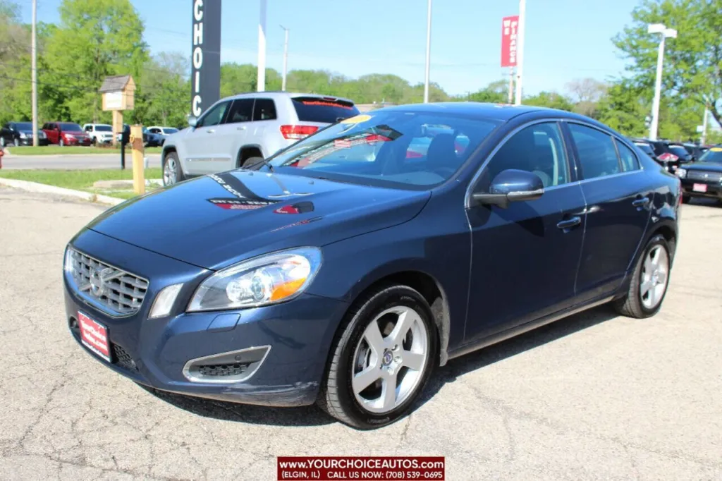 2013 Volvo S60 T5 Platinum AWD 4dr Sedan for sale in Elgin, IL