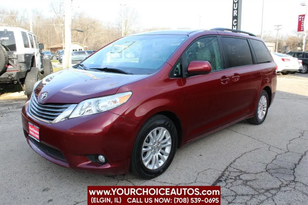 Used 2011 Toyota Sienna XLE 8 Passenger 4dr Mini Van for sale in Elgin ...