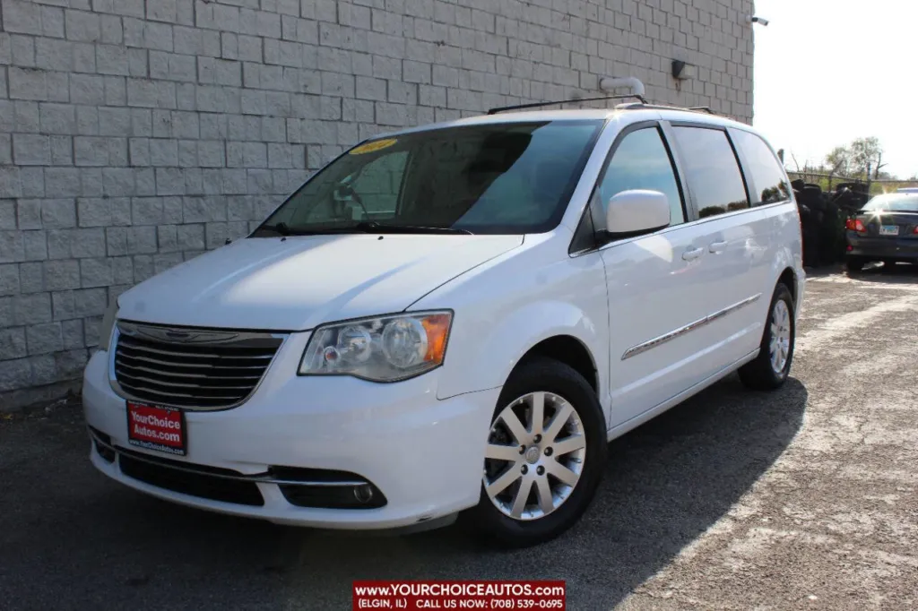 2014 Chrysler Town & Country Touring for sale in Elgin, IL