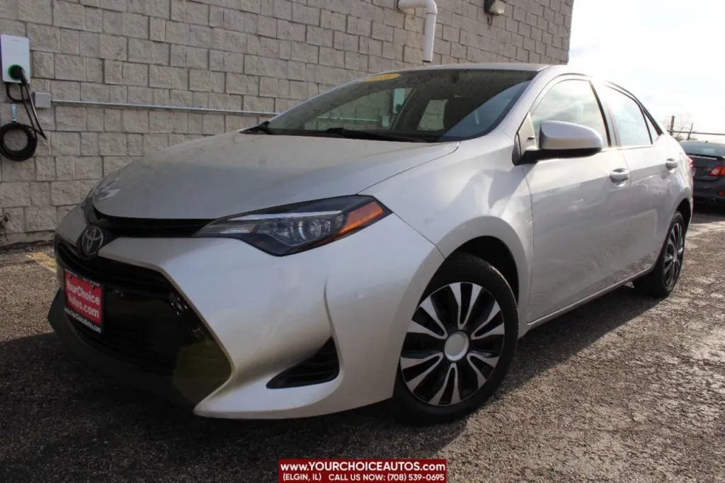 Used 2018 Toyota Corolla LE 4dr Sedan for sale in Elgin, IL at Your ...
