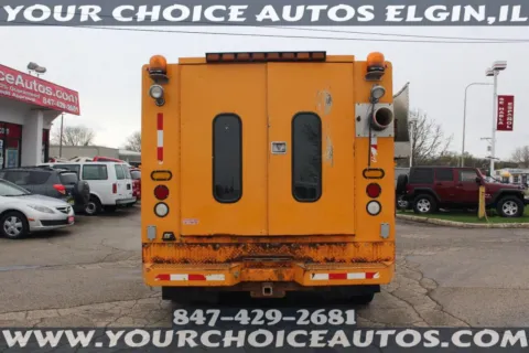 More photos of 2006 Chevrolet CC4500 4X2 2dr Regular Cab 128 224 in. WB at Your Choice Autos - Elgin, IL