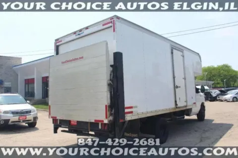 More photos of 2017 Ford E-Series Cutaway E 450 SD 2dr Commercial/Cutaway/Chassis 138 176 in. WB at Your Choice Autos - Elgin, IL