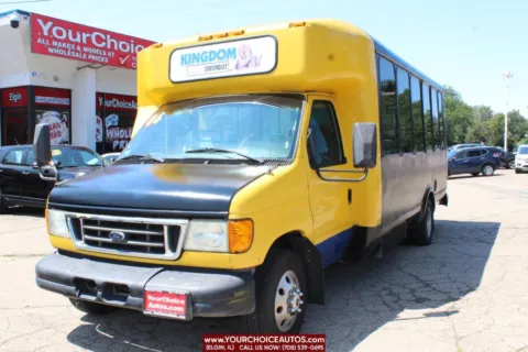 Black 2006 Ford Econoline Commercial Cutaway E 450 SD 2dr Commercial/Cutaway/Chassis 158 176 in. WB for sale in Elgin, IL