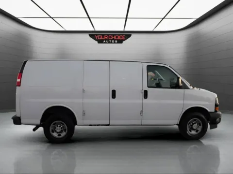 More photos of 2018 Chevrolet Express Cargo Van 2500 3dr Cargo Van at Your Choice Autos - Elgin, IL