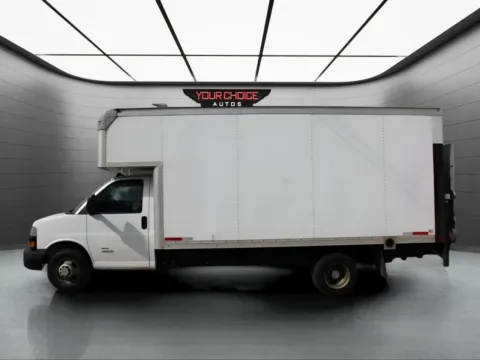 Photos of 2018 Chevrolet Express Commercial Cutaway 4500 2dr Commercial/Cutaway/Chassis 177 in. WB for sale in Elgin, IL at Your Choice Autos - Elgin