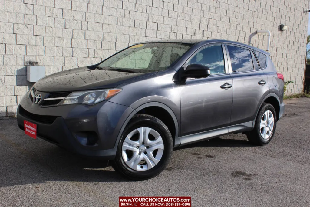 Used 2014 Toyota RAV4 LE for sale in Elgin, IL | VIN: JTMZFREVXEJ017579
