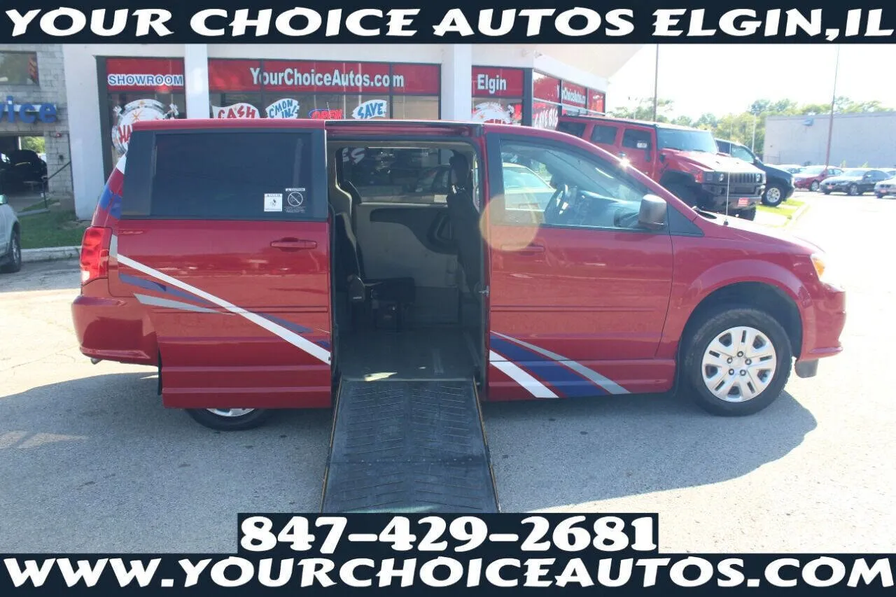 Red 2015 Dodge Grand Caravan SE for sale in Elgin, IL