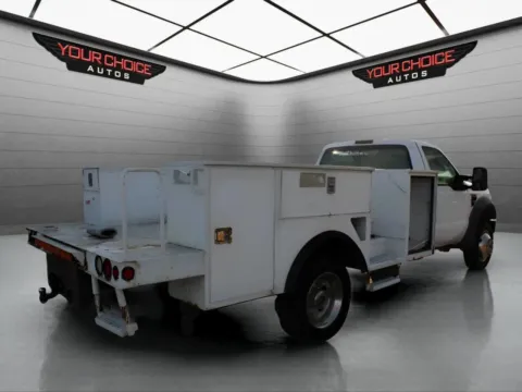 More photos of 2008 Ford Super Duty F-550 DRW 4X2 2dr Regular Cab 140.8 200.8 in. WB at Your Choice Autos - Elgin, IL