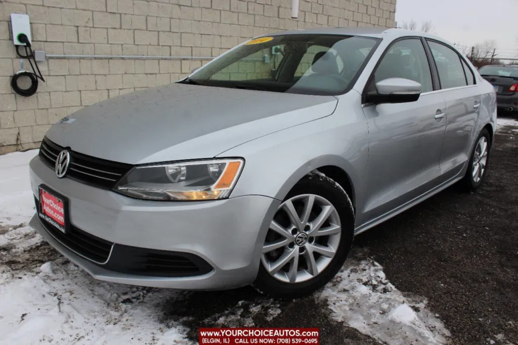 2014 Volkswagen Jetta Sedan SE 4dr Sedan 6A for sale in Elgin, IL