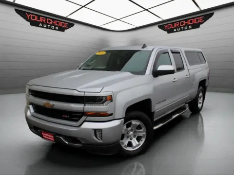 Silver 2018 Chevrolet Silverado 1500 LT for sale in Elgin, IL
