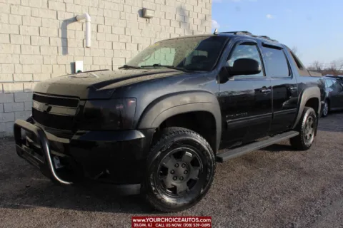 Black 2011 Chevrolet Avalanche LS for sale in Elgin, IL