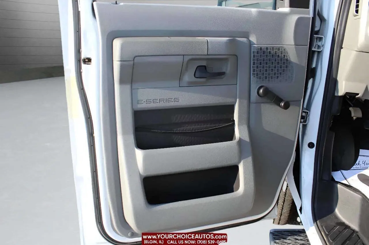 2011 Ford Econoline - Photo 14
