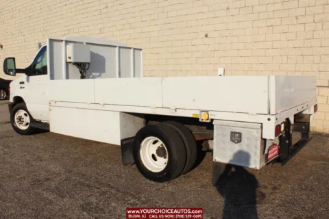 Another view of 2011 Ford Econoline Commercial Cutaway E 450 SD 2dr Commercial/Cutaway/Chassis 158 176 in. WB for sale in Elgin, IL at Your Choice Autos - Elgin