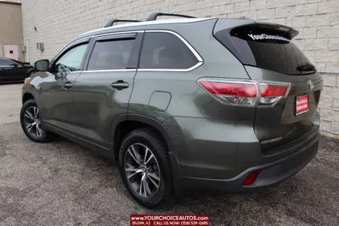 Another view of 2016 Toyota Highlander XLE for sale in Elgin, IL at Your Choice Autos - Elgin