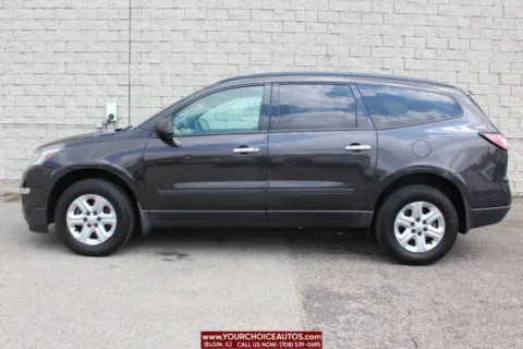 Photos of 2016 Chevrolet Traverse LS for sale in Elgin, IL at Your Choice Autos - Elgin