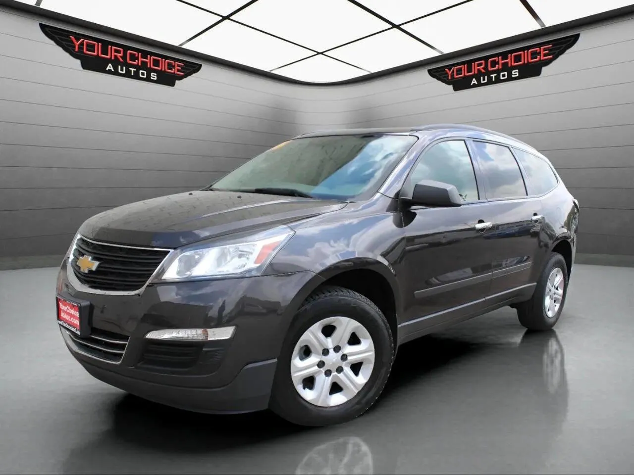 Gray 2016 Chevrolet Traverse LS for sale in Elgin, IL