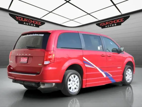 More photos of 2015 Dodge Grand Caravan SE at Your Choice Autos - Elgin, IL