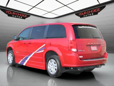 Another view of 2015 Dodge Grand Caravan SE for sale in Elgin, IL at Your Choice Autos - Elgin