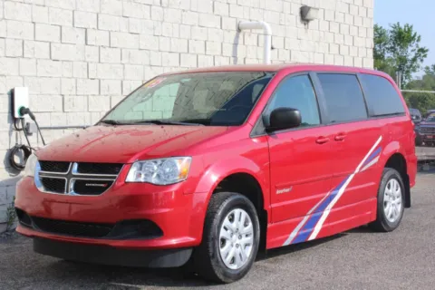 Photos of 2015 Dodge Grand Caravan SE for sale in Elgin, IL at Your Choice Autos - Elgin
