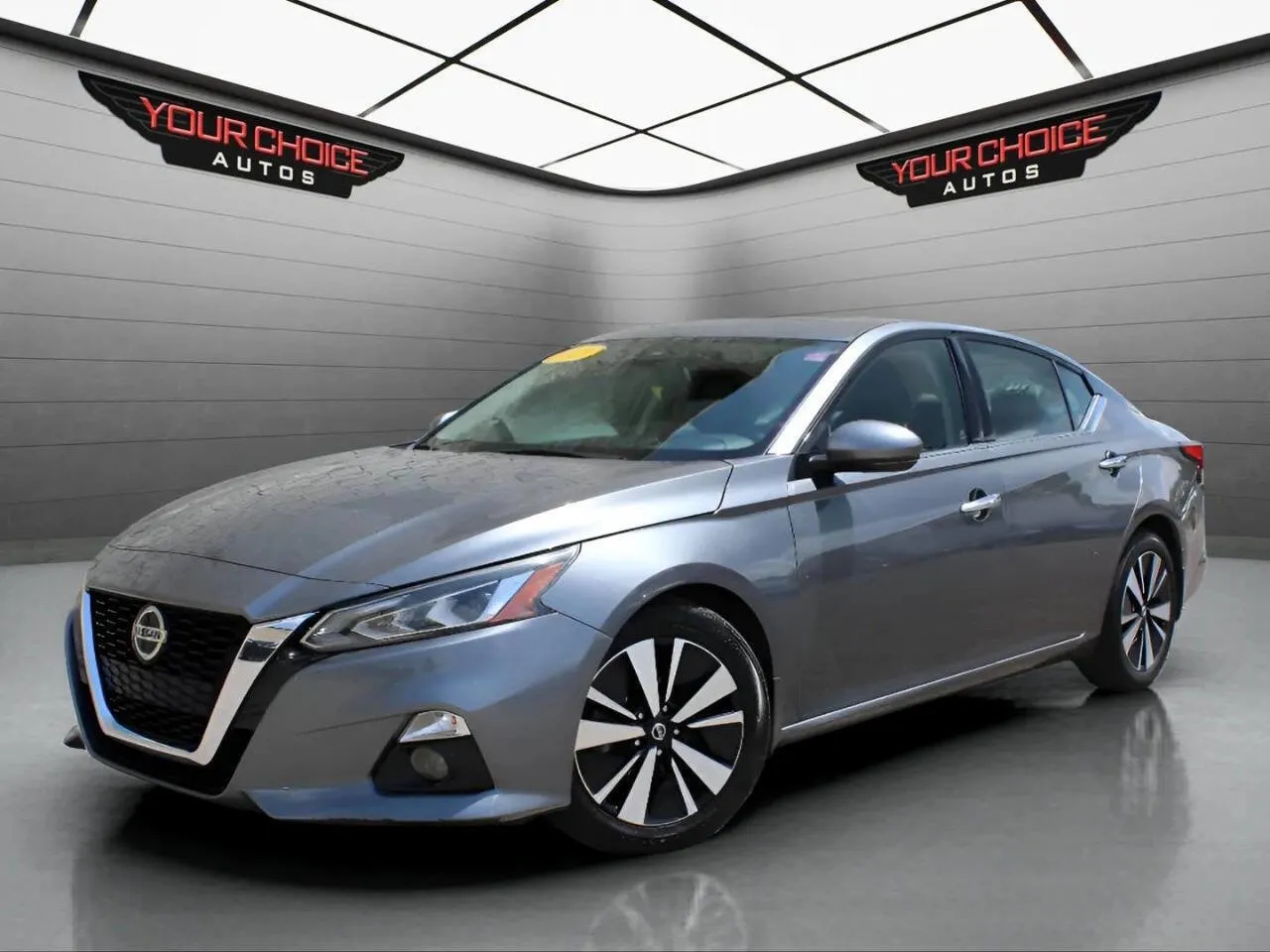 Gray 2021 Nissan Altima 2.5 SL for sale in Elgin, IL