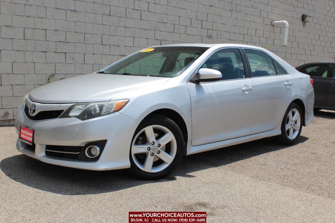Used 2012 Toyota Camry SE 4dr Sedan for sale in Elgin, IL at Your ...
