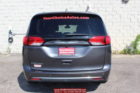 More photos of 2017 Chrysler Pacifica Touring-L Plus at Your Choice Autos - Elgin, IL