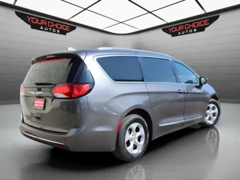 More photos of 2017 Chrysler Pacifica Touring-L Plus at Your Choice Autos - Elgin, IL