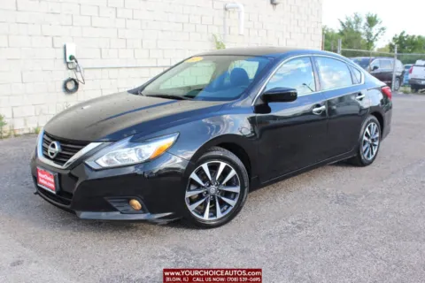 Black 2017 Nissan Altima 2.5 SV for sale in Elgin, IL