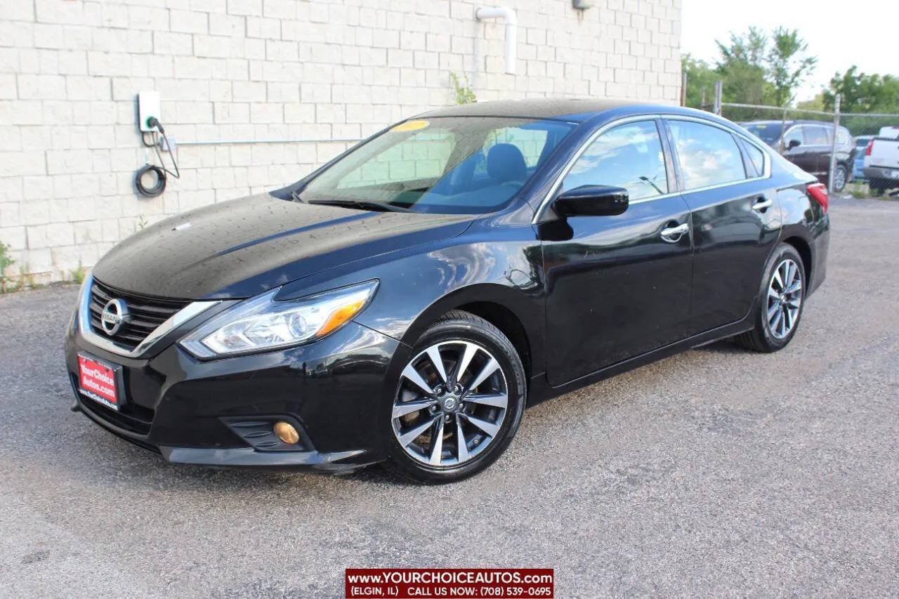 Black 2017 Nissan Altima 2.5 SV for sale in Elgin, IL