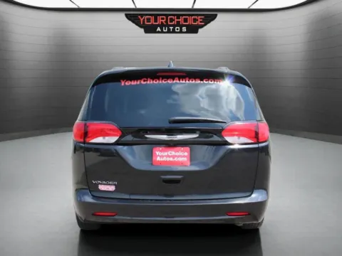 More photos of 2021 Chrysler Voyager LXI at Your Choice Autos - Elgin, IL