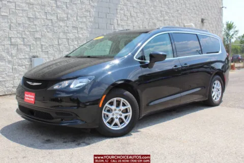 Black 2021 Chrysler Voyager LXI for sale in Elgin, IL