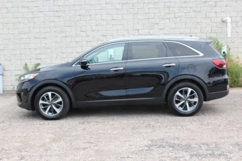 Photos of 2019 Kia Sorento EX V6 for sale in Elgin, IL at Your Choice Autos - Elgin
