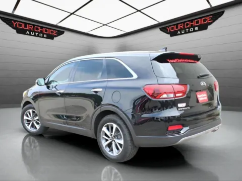 Photos of 2019 Kia Sorento EX V6 for sale in Elgin, IL at Your Choice Autos - Elgin