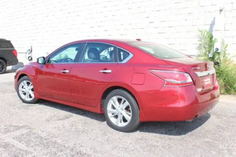 Another view of 2015 Nissan Altima 2.5 SL for sale in Elgin, IL at Your Choice Autos - Elgin