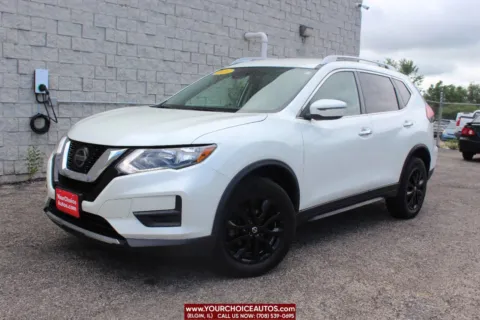 White 2020 Nissan Rogue SV for sale in Elgin, IL