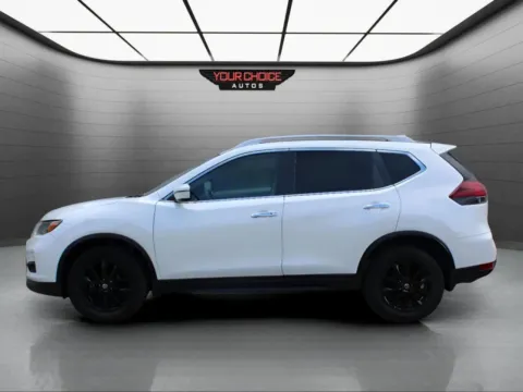 Photos of 2020 Nissan Rogue SV for sale in Elgin, IL at Your Choice Autos - Elgin