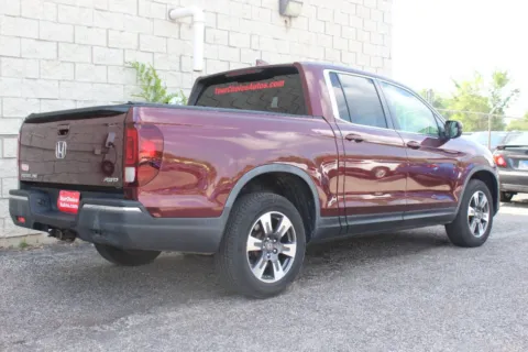 More photos of 2017 Honda Ridgeline RTL at Your Choice Autos - Elgin, IL