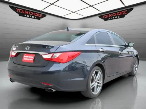 More photos of 2011 Hyundai Sonata SE at Your Choice Autos - Elgin, IL