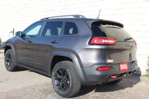 Another view of 2018 Jeep Cherokee Trailhawk for sale in Elgin, IL at Your Choice Autos - Elgin