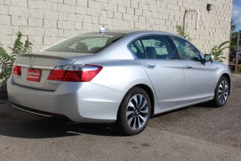 More photos of 2015 Honda Accord Hybrid Touring at Your Choice Autos - Elgin, IL