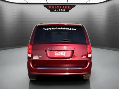 More photos of 2019 Dodge Grand Caravan SXT at Your Choice Autos - Elgin, IL