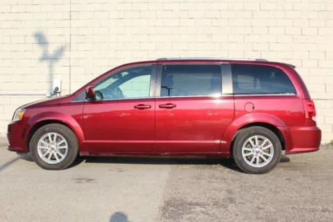 Photos of 2019 Dodge Grand Caravan SXT for sale in Elgin, IL at Your Choice Autos - Elgin