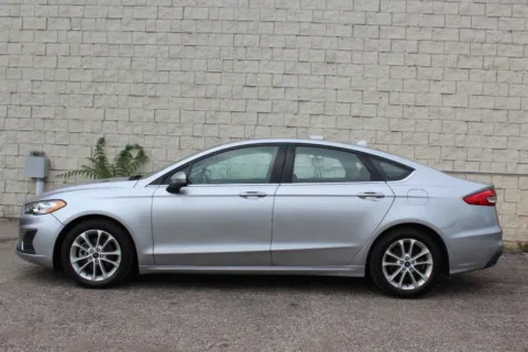 Photos of 2020 Ford Fusion Hybrid SE for sale in Elgin, IL at Your Choice Autos - Elgin