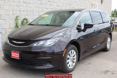 Unknown 2017 Chrysler Pacifica Touring for sale in Elgin, IL