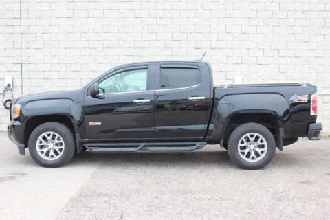 Photos of 2015 GMC Canyon 4WD SLE for sale in Elgin, IL at Your Choice Autos - Elgin