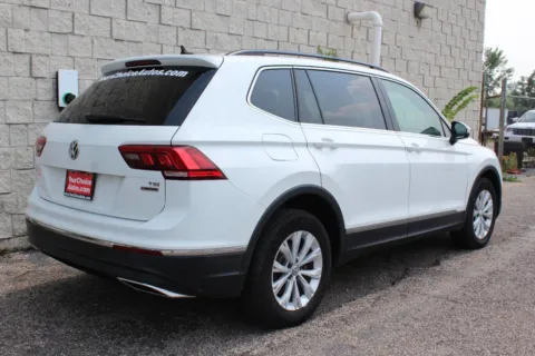 More photos of 2018 Volkswagen Tiguan 2.0T SE 4Motion AWD 4dr SUV at Your Choice Autos - Elgin, IL