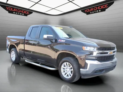 Another view of 2020 Chevrolet Silverado 1500 LT for sale in Elgin, IL at Your Choice Autos - Elgin